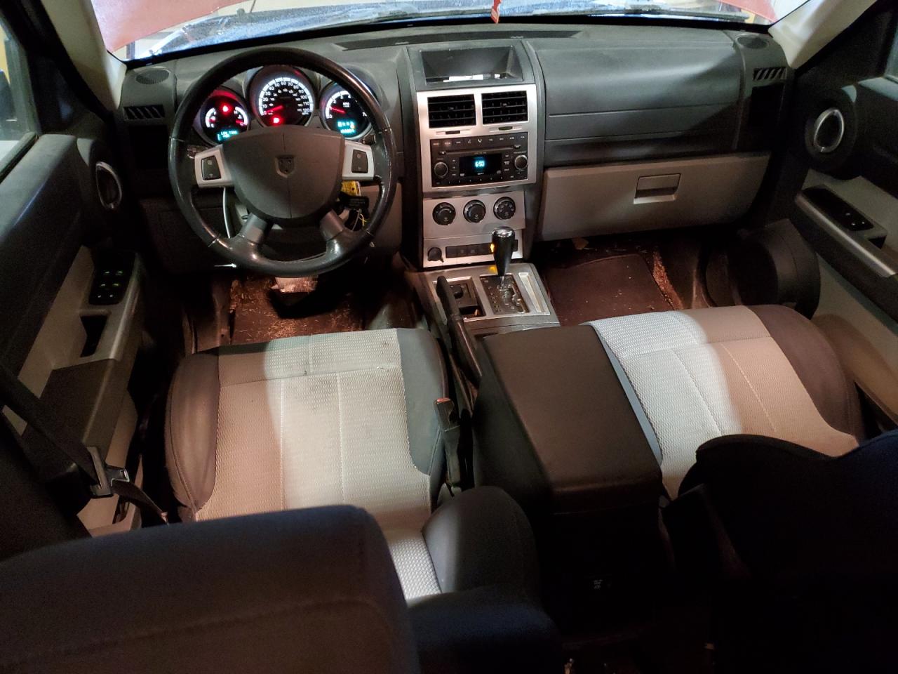 2007 Dodge Nitro - Image 8