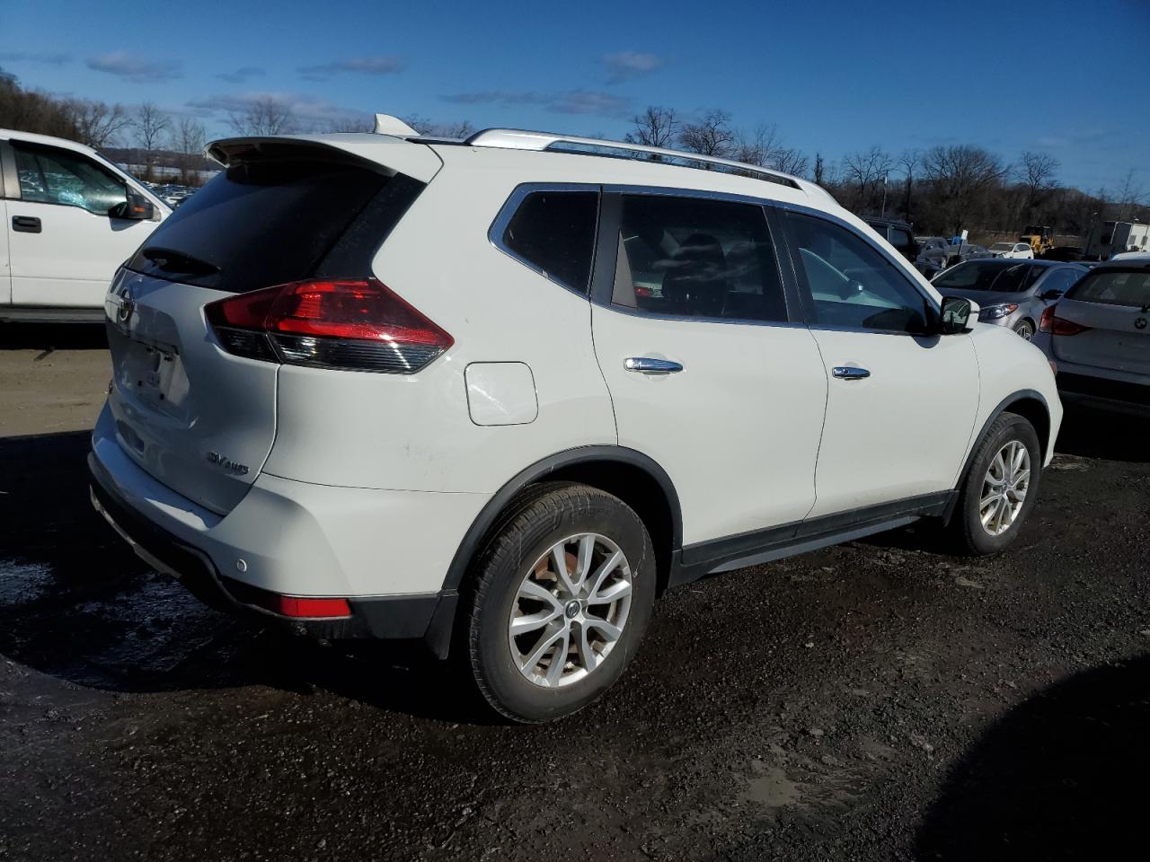2020 Nissan Rogue - Image 3