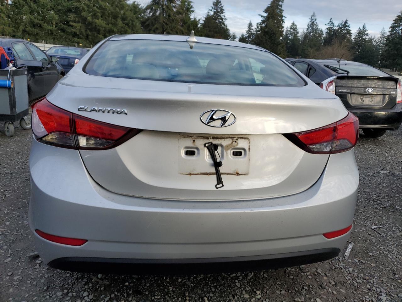 VIN 5NPDH4AE1FH636126 2015 HYUNDAI ELANTRA no.6