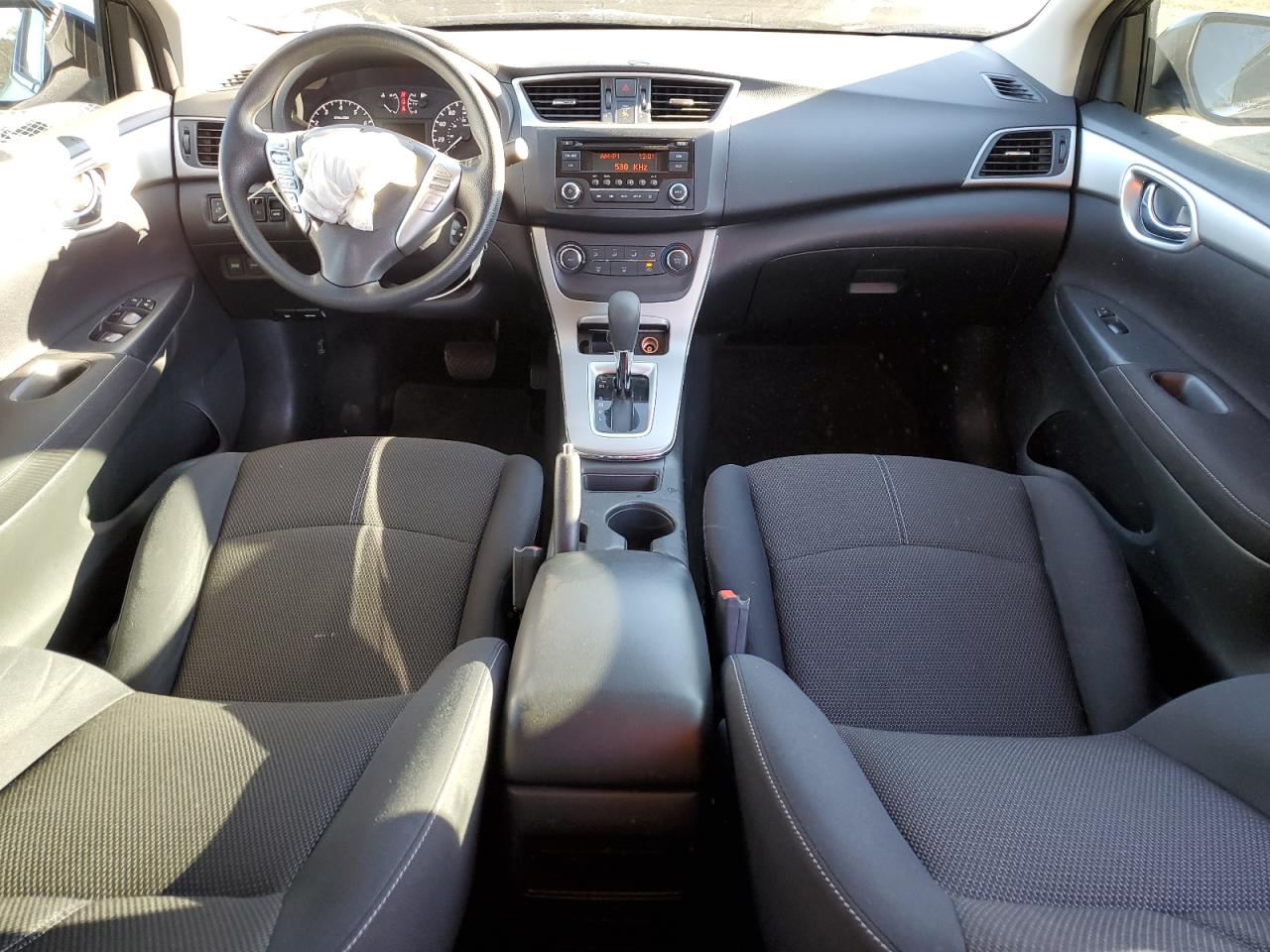2015 Nissan Sentra - Image 8
