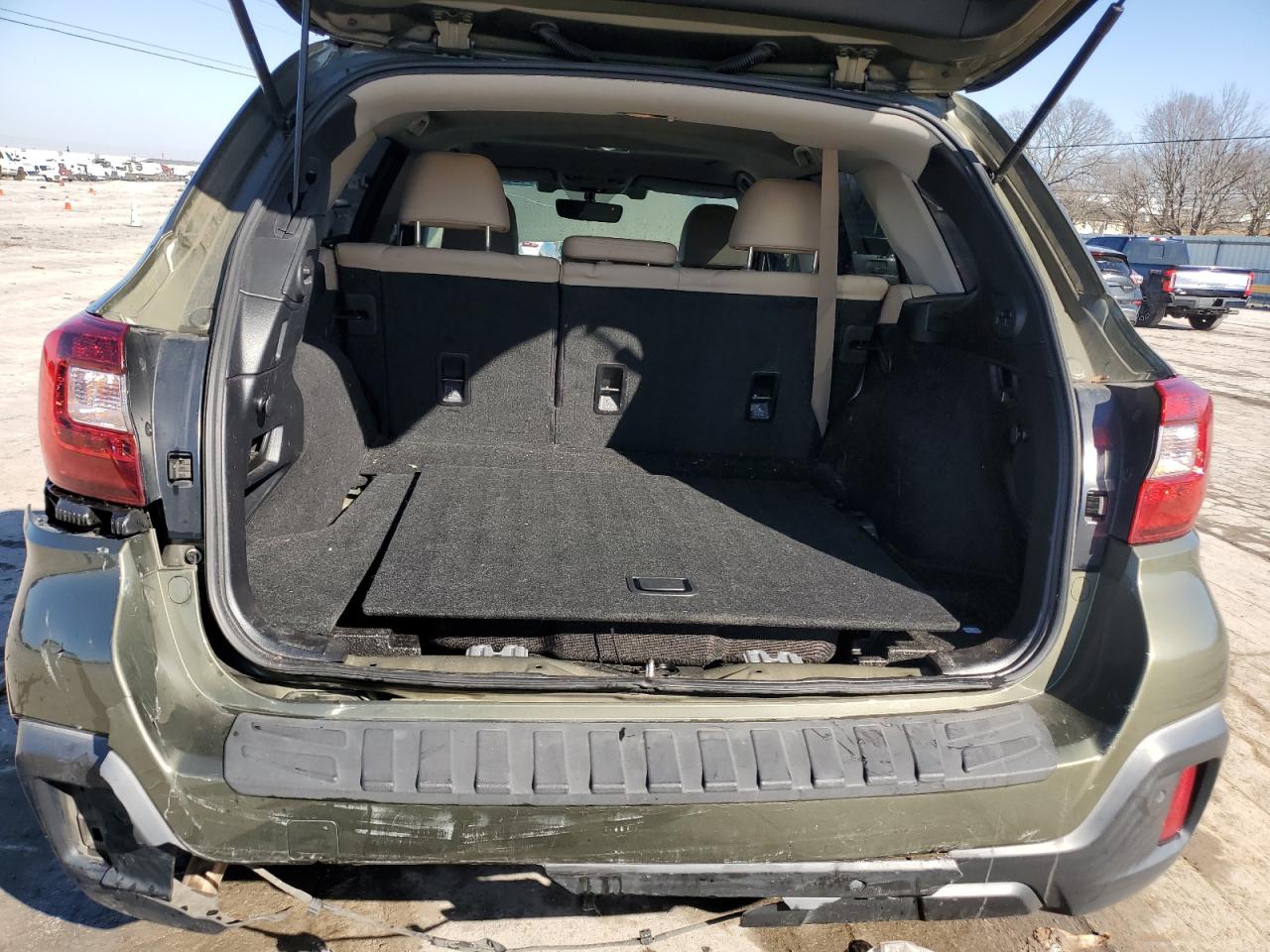2018 Subaru Outback - Image 6