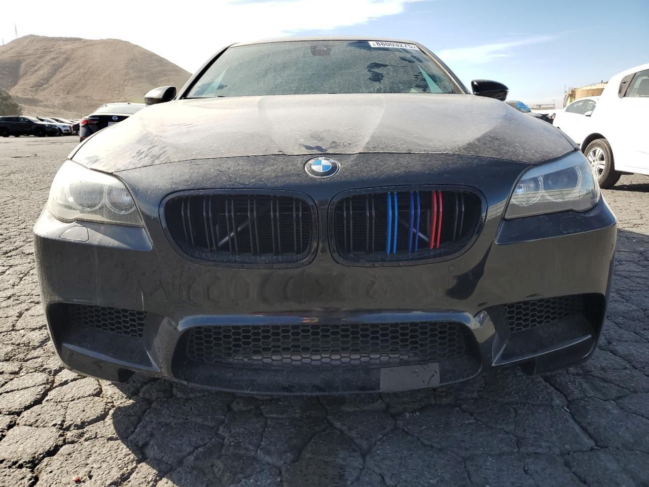 VIN WBSFV9C54DC772568 2013 BMW M5 no.5