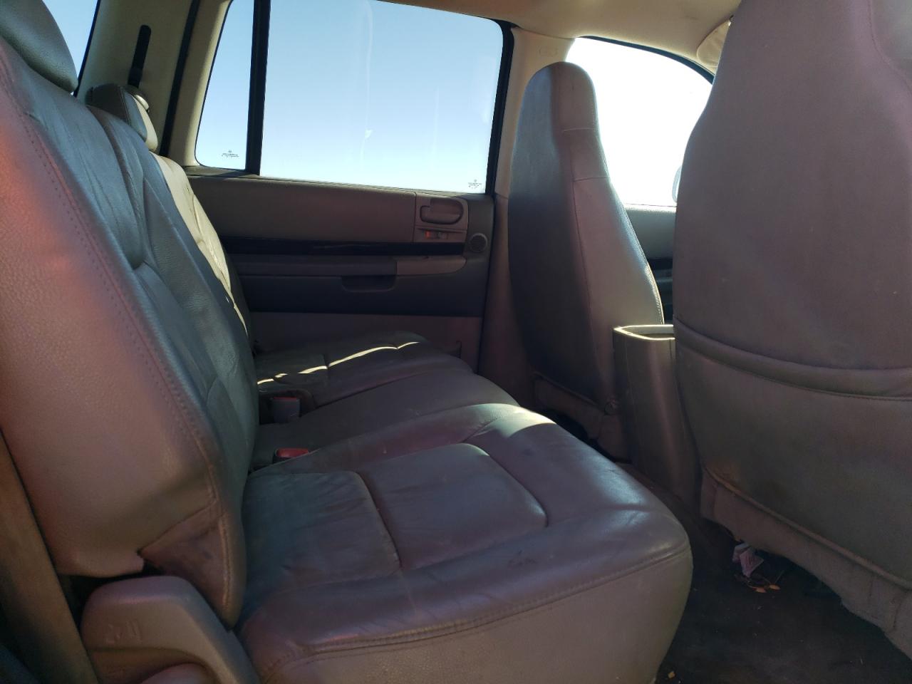 2002 Dodge Durango - Image 10