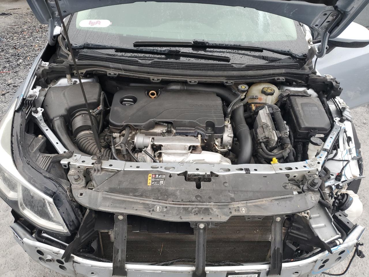 2018 Chevrolet Cruze - Image 11