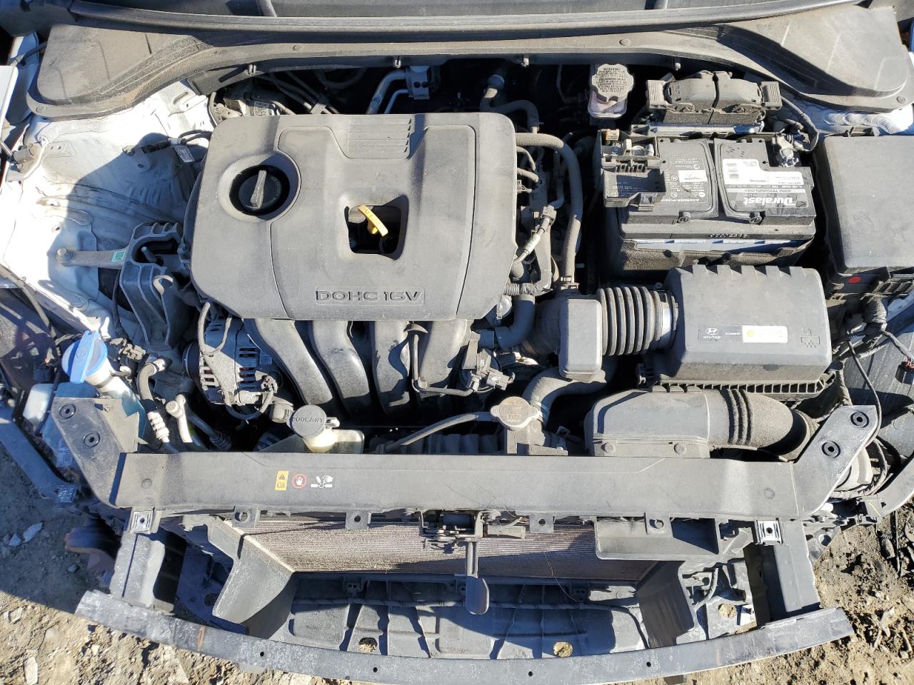 2019 Hyundai Elantra - Image 11