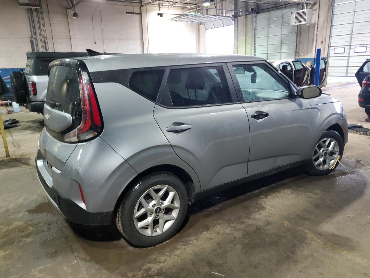 2023 Kia Soul - Image 3