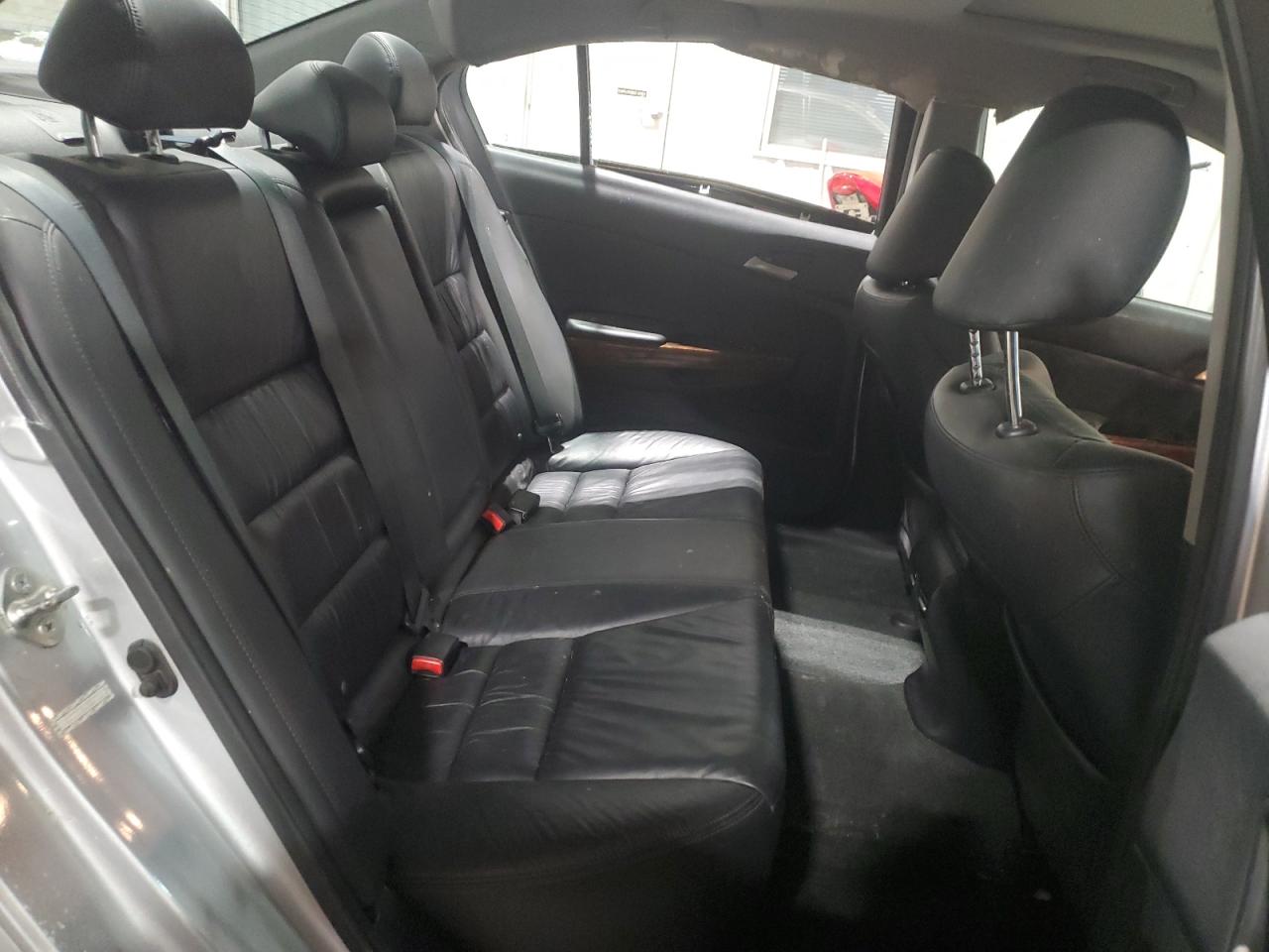 2012 Honda Accord - Image 10