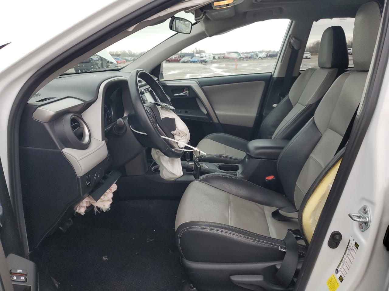 2018 Toyota RAV 4 - Image 7