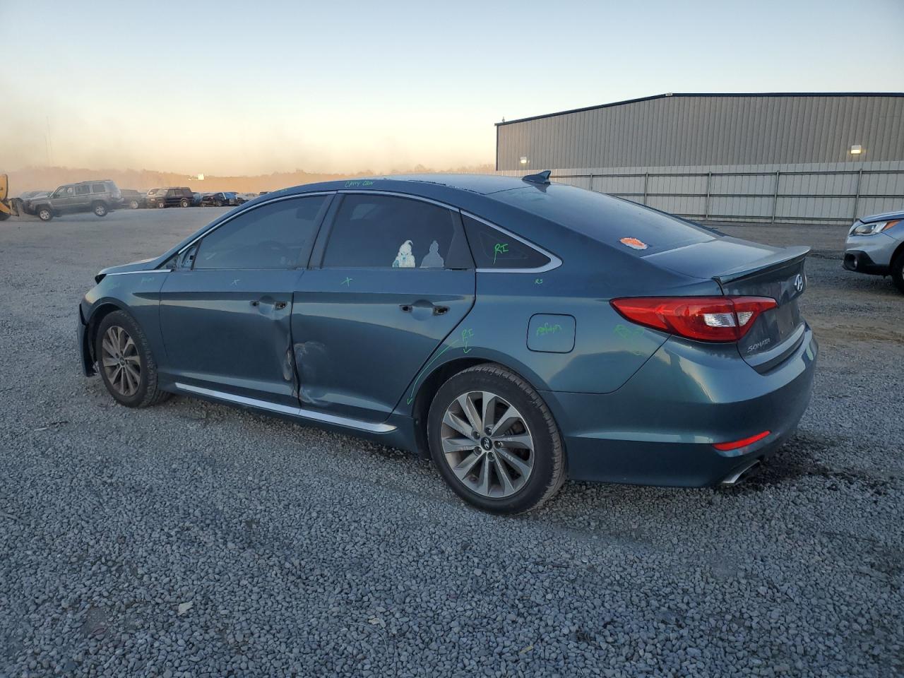2015 Hyundai Sonata - Image 2