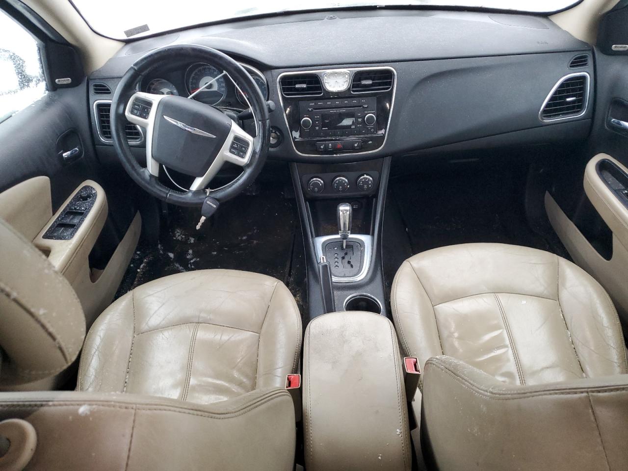 2013 Chrysler 200 - Image 8
