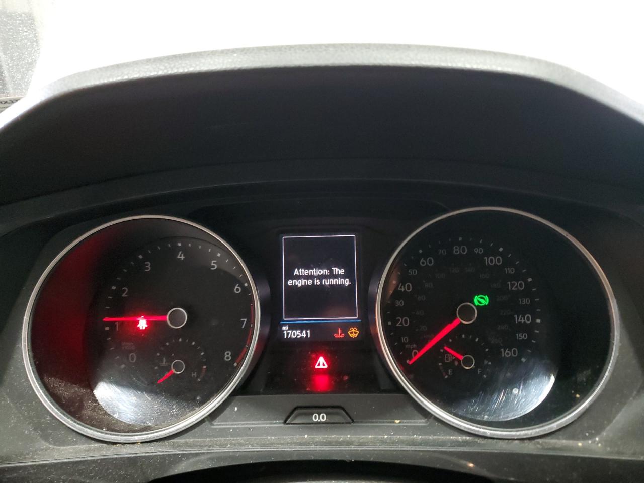2018 Volkswagen Tiguan - Image 9