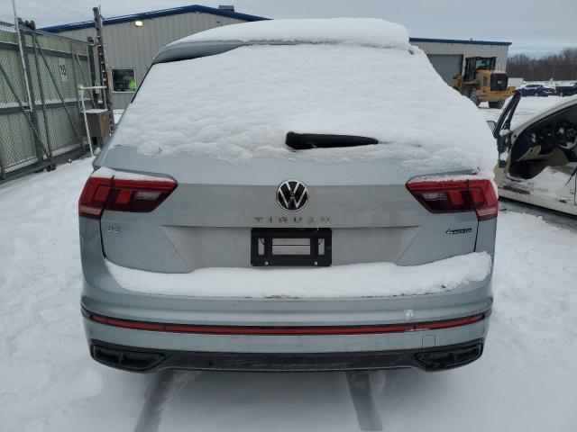  VOLKSWAGEN TIGUAN 2022 Srebrny
