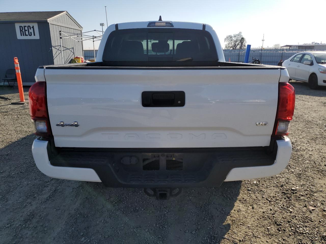 2020 Toyota Tacoma - Image 6