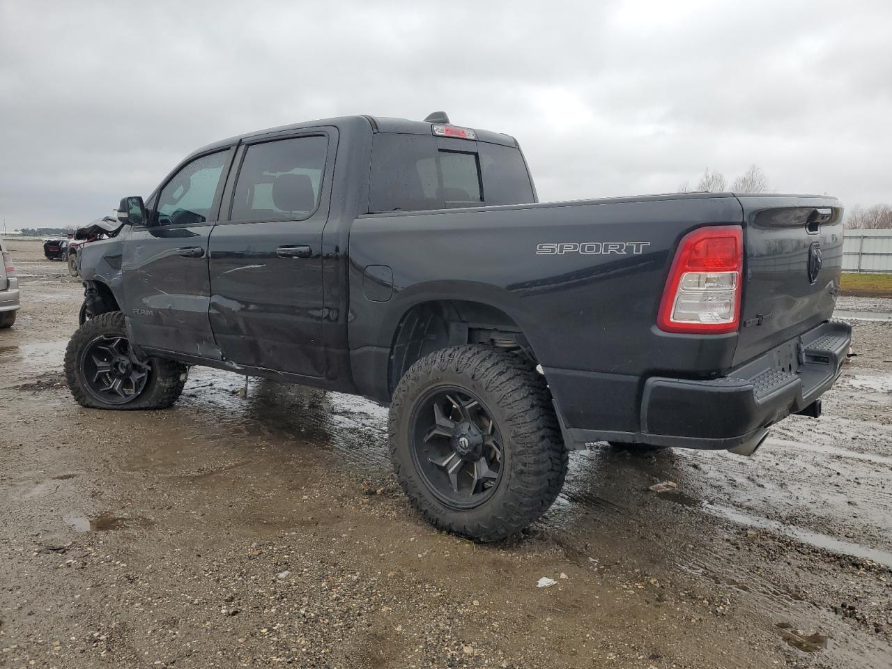 2020 RAM 1500 - Image 2