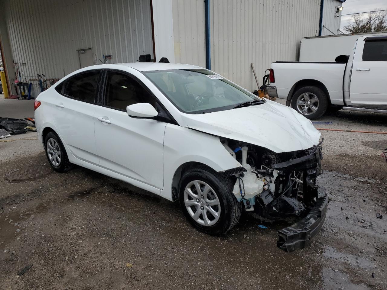 2014 Hyundai Accent - Image 4