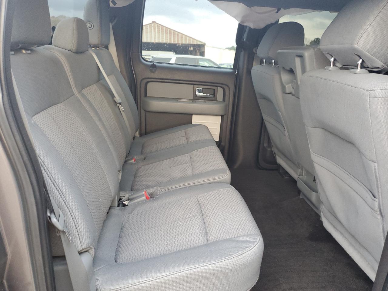 2013 Ford F-150 - Image 10