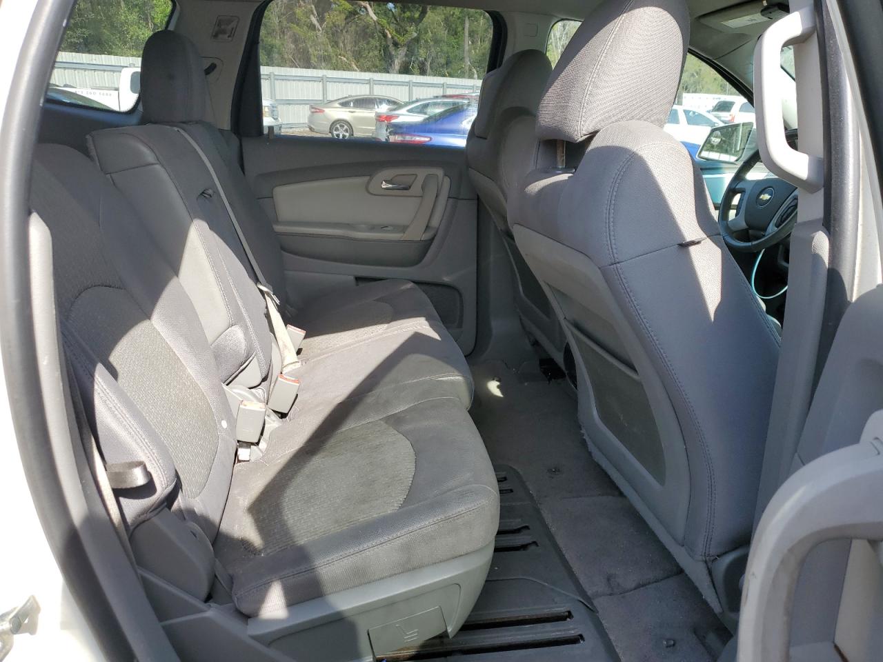 2012 Chevrolet Traverse - Image 11