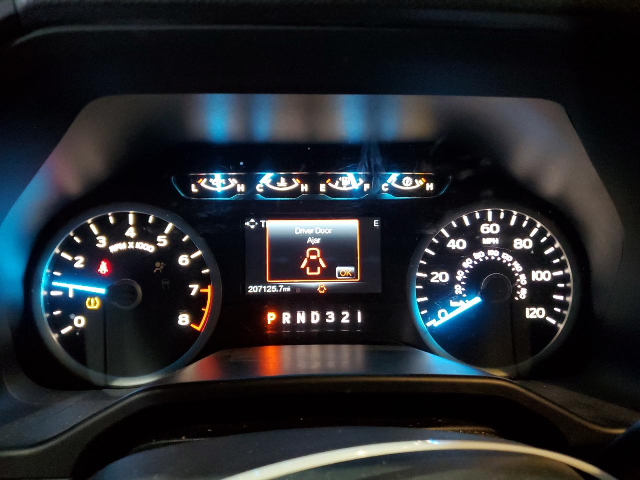 2015 Ford F-150 - Image 9
