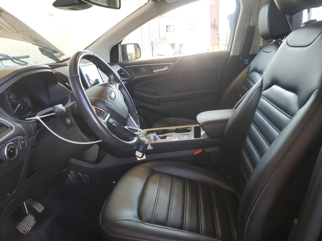 2023 Ford Edge - Image 7