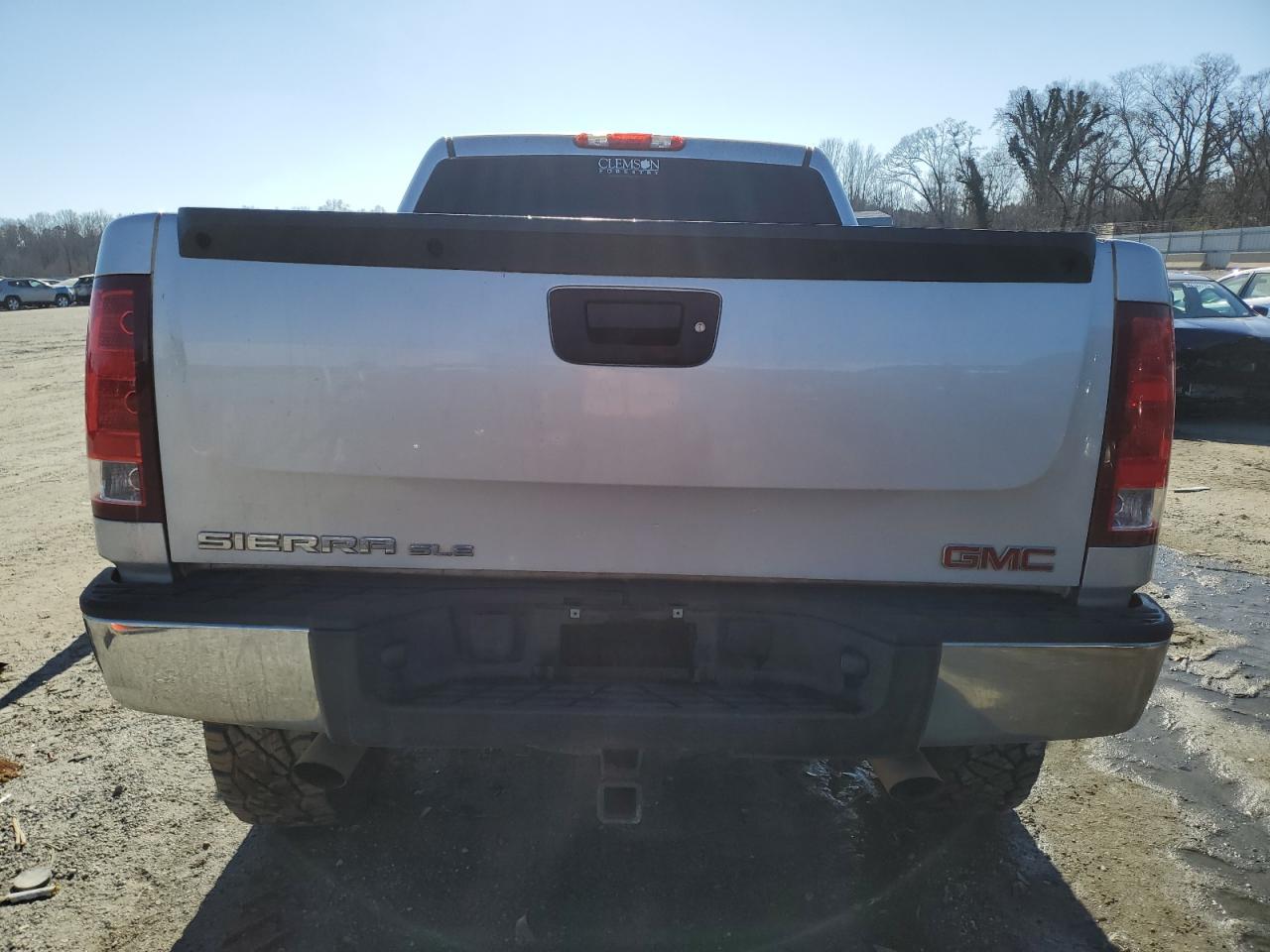 2011 GMC Sierra - Image 6