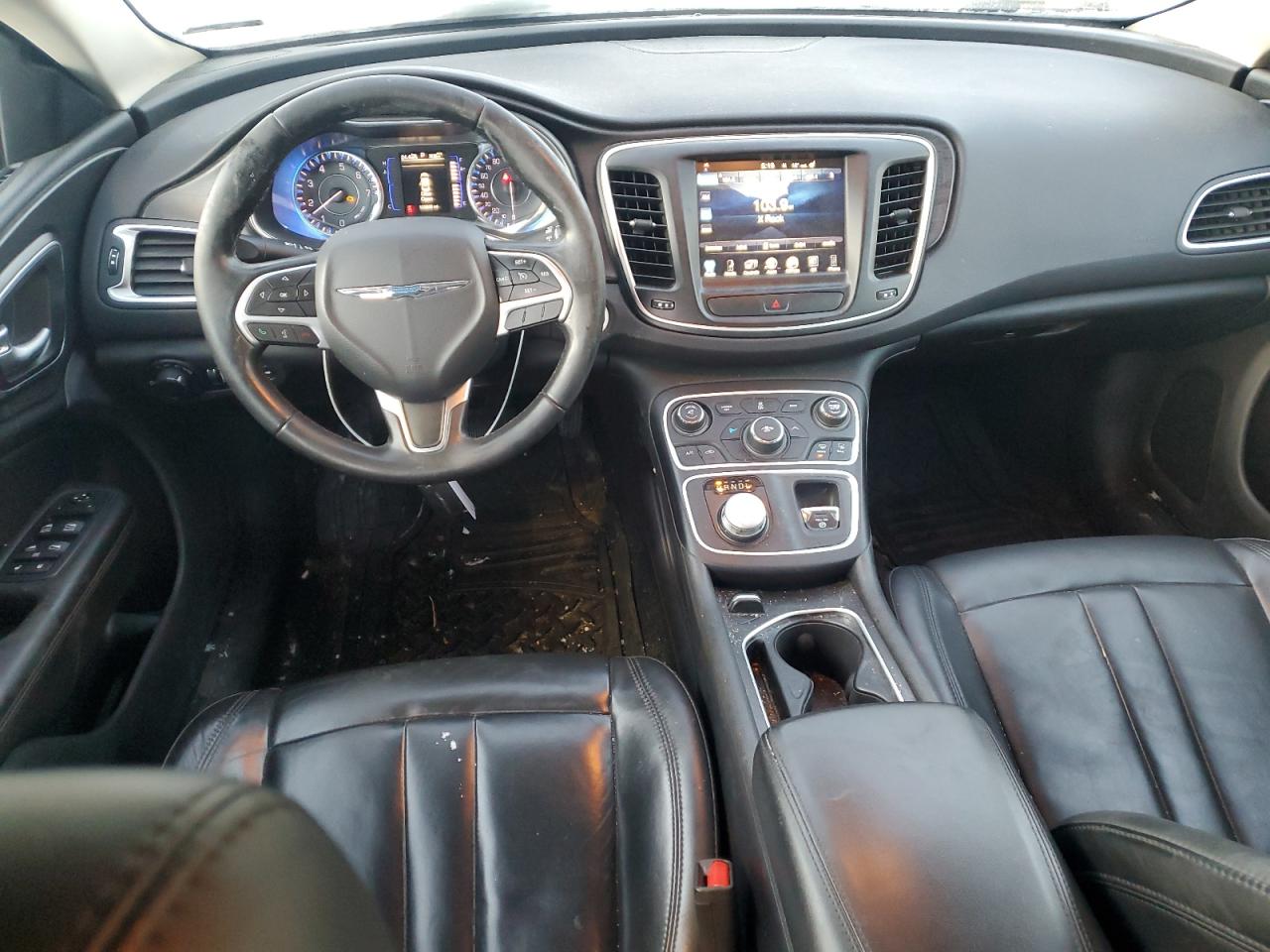 2017 Chrysler 200 - Image 8