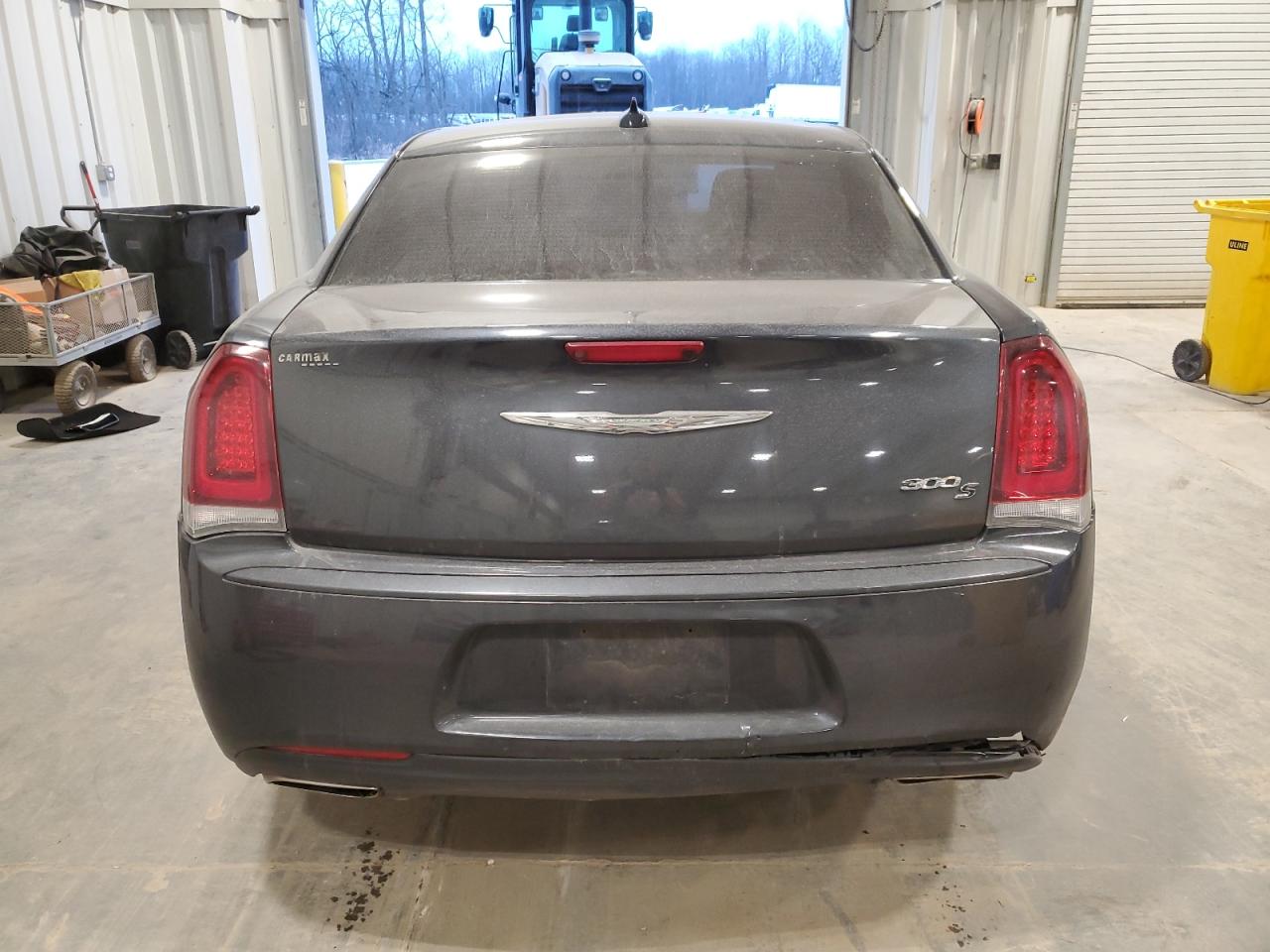 2019 Chrysler 300 - Image 6