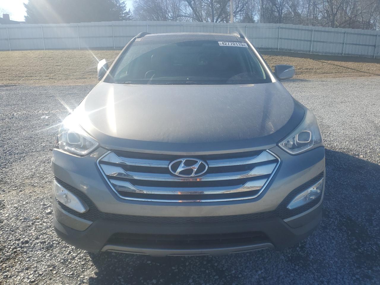 2014 Hyundai Santa Fe - Image 5