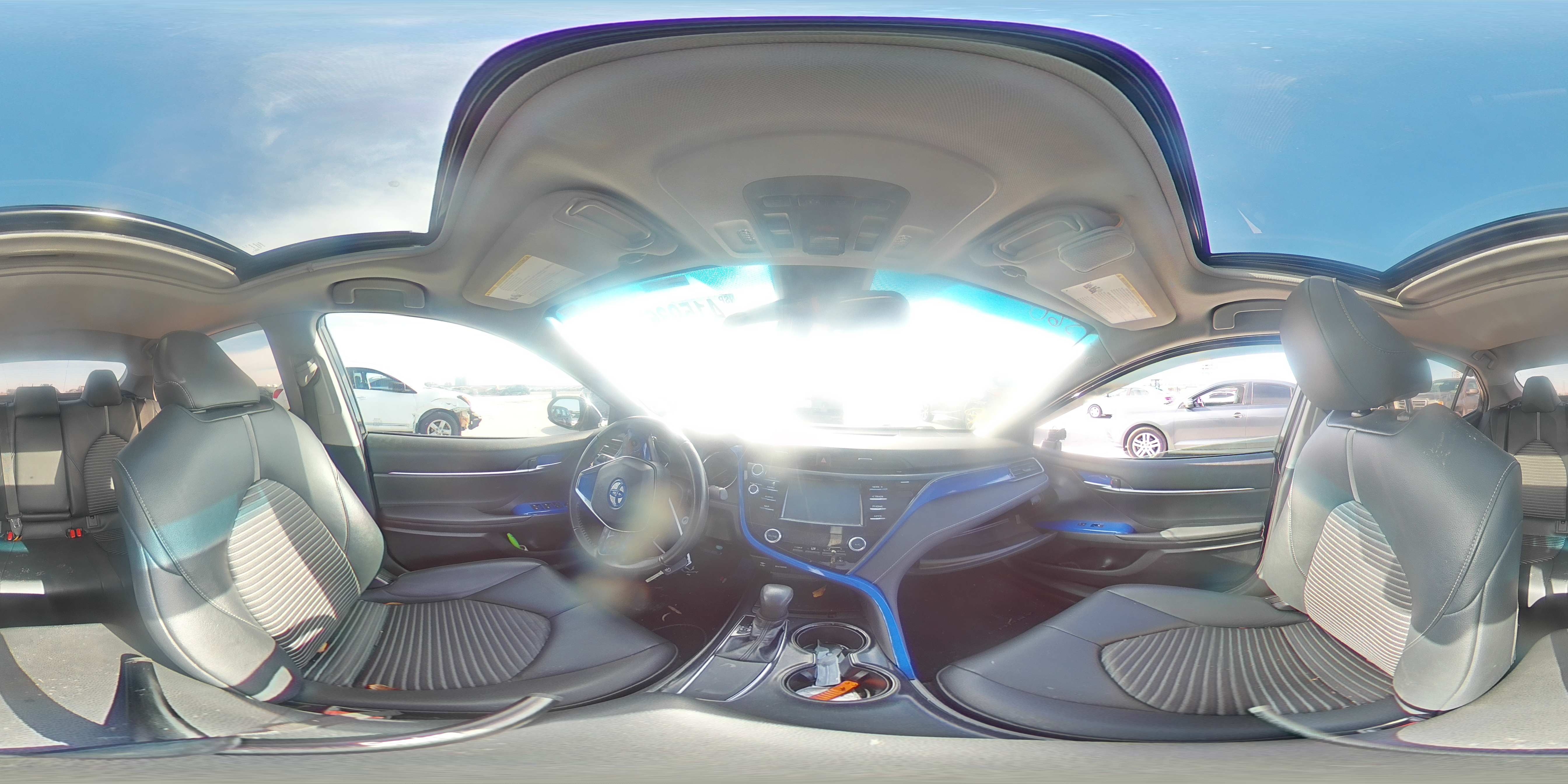 2019 Toyota Camry - Image 13