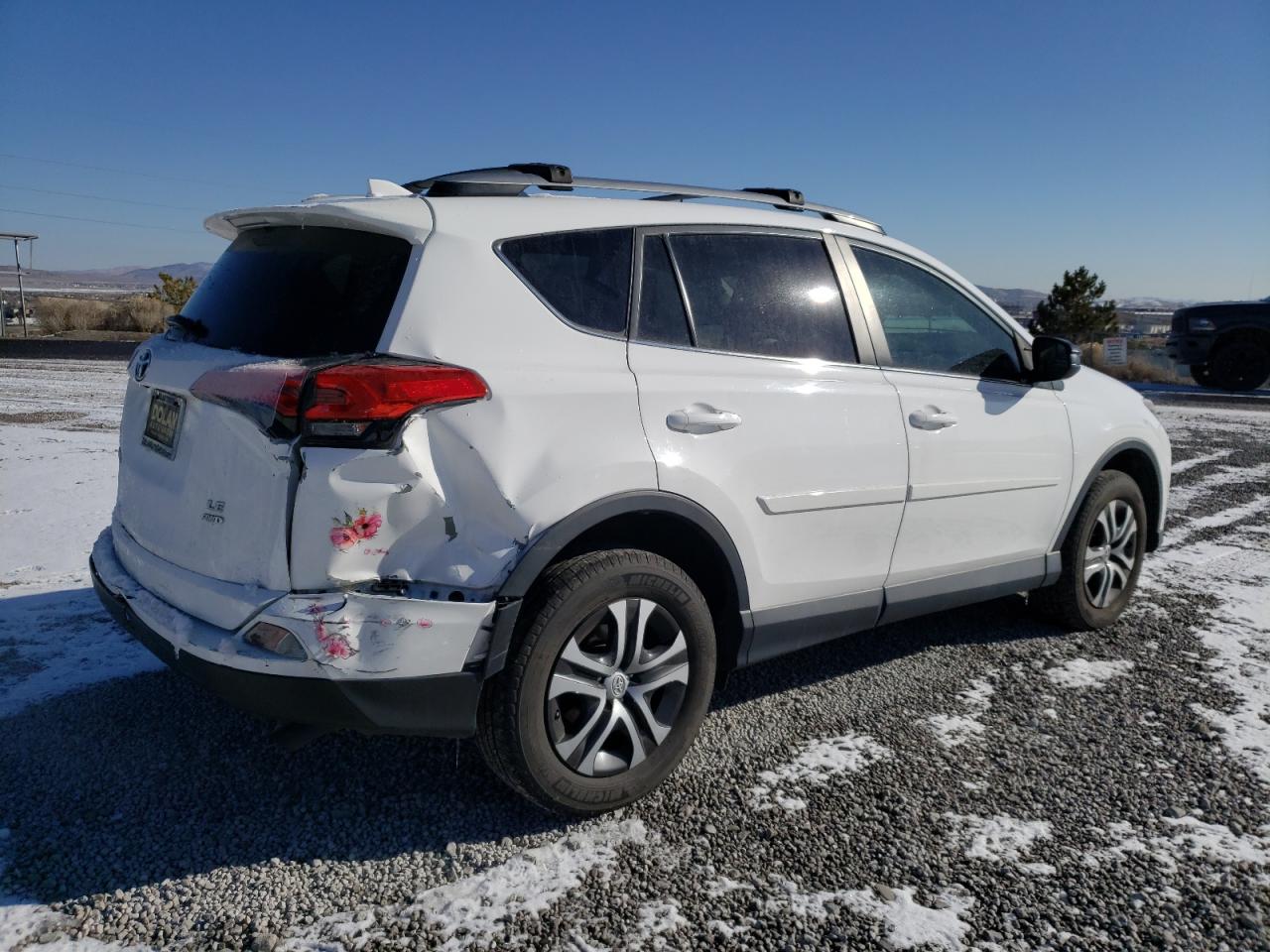 2018 Toyota RAV 4 - Image 3