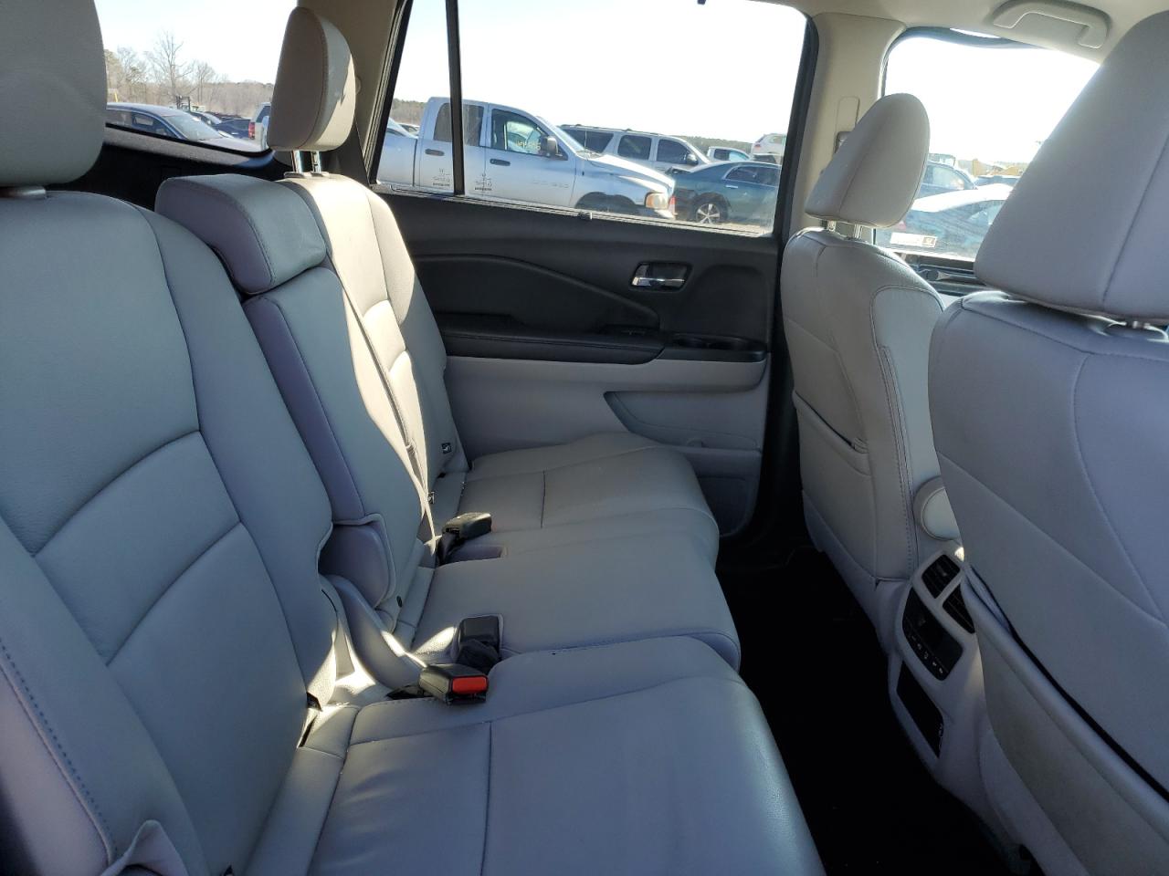 2019 Honda Pilot - Image 11