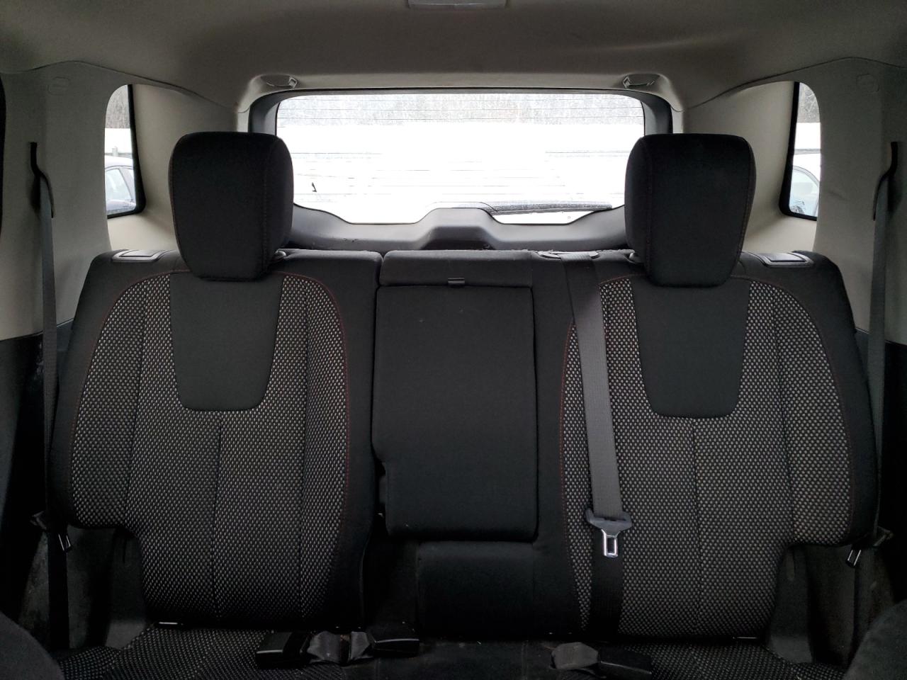 2015 GMC Terrain - Image 10