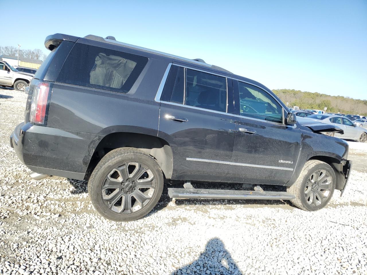 2020 GMC Yukon - Image 3
