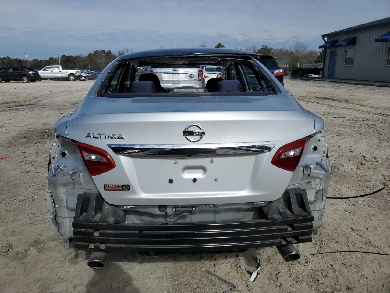 2018 Nissan Altima - Image 6