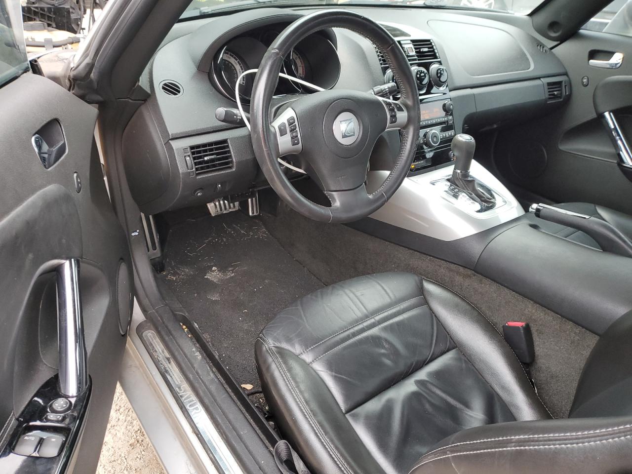2008 Saturn Sky - Image 8