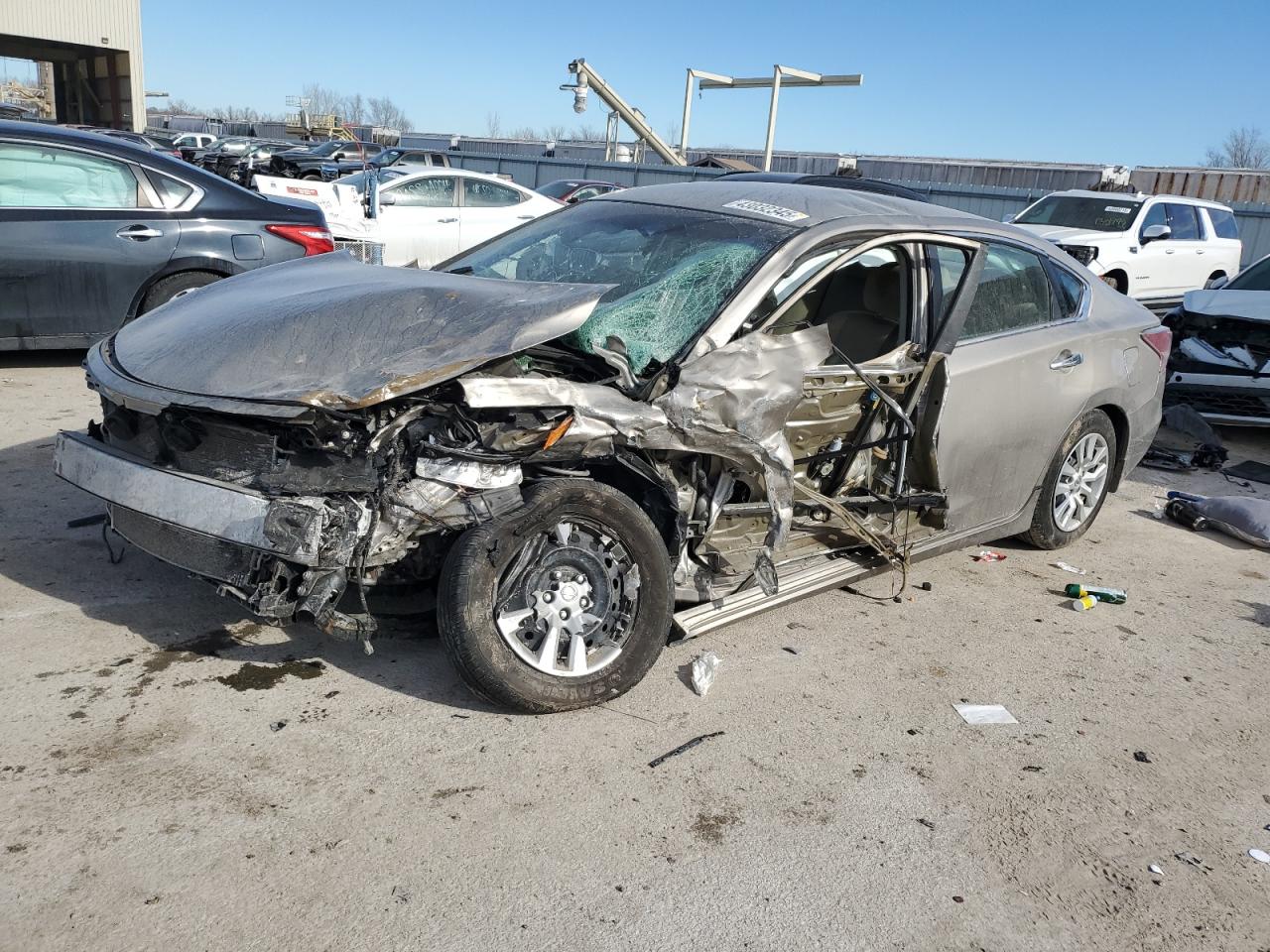 2015 Nissan Altima - Image 1