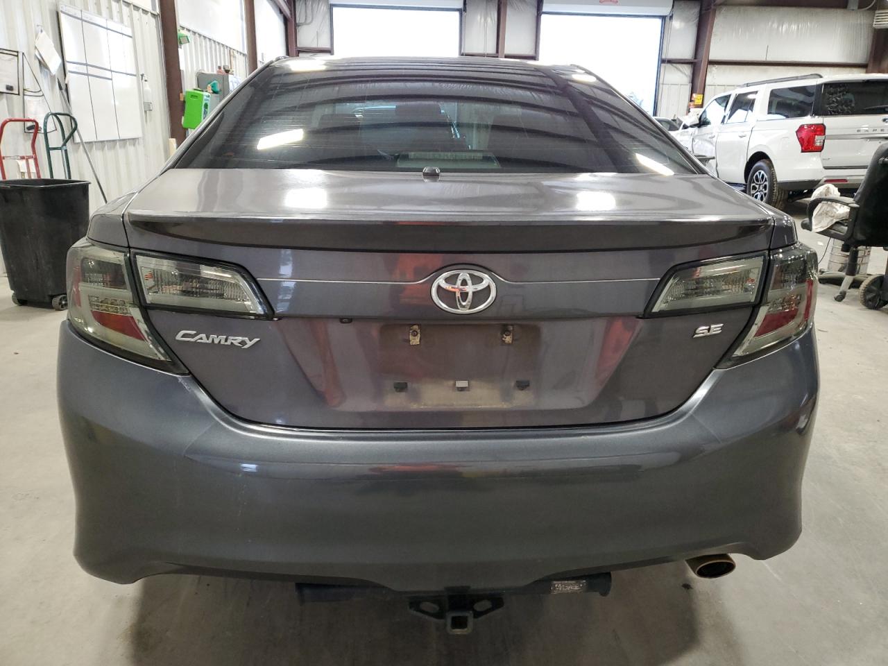 2014 Toyota Camry - Image 6