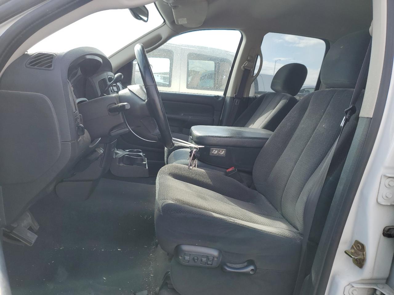 2003 Dodge RAM - Image 7
