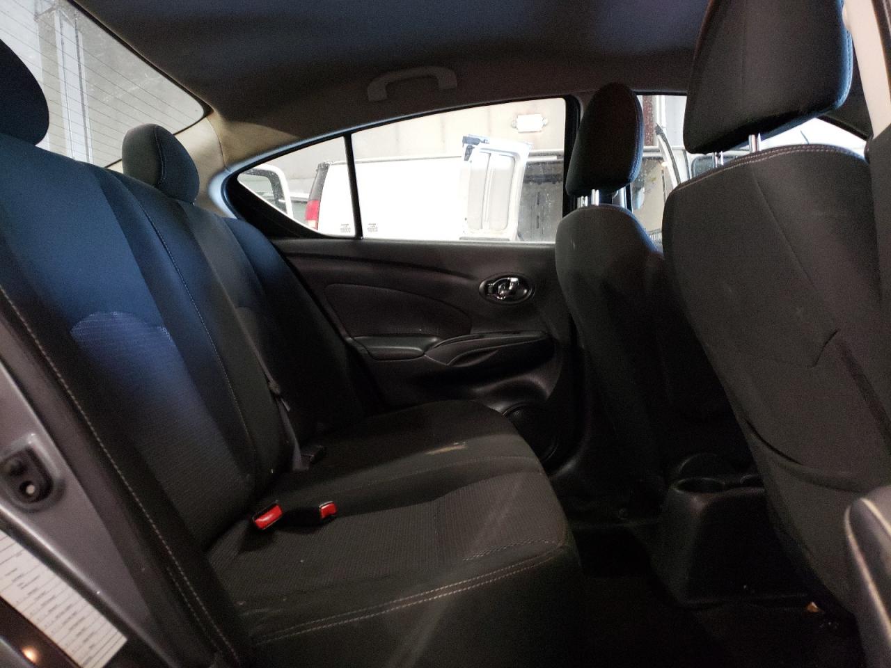 2017 Nissan Versa - Image 10