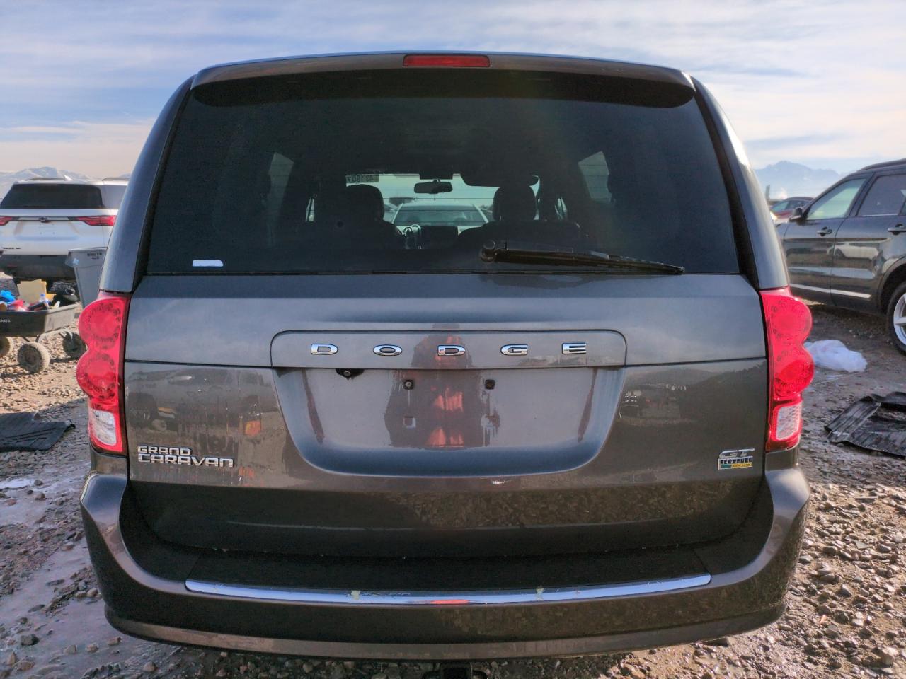 2017 Dodge Caravan - Image 6