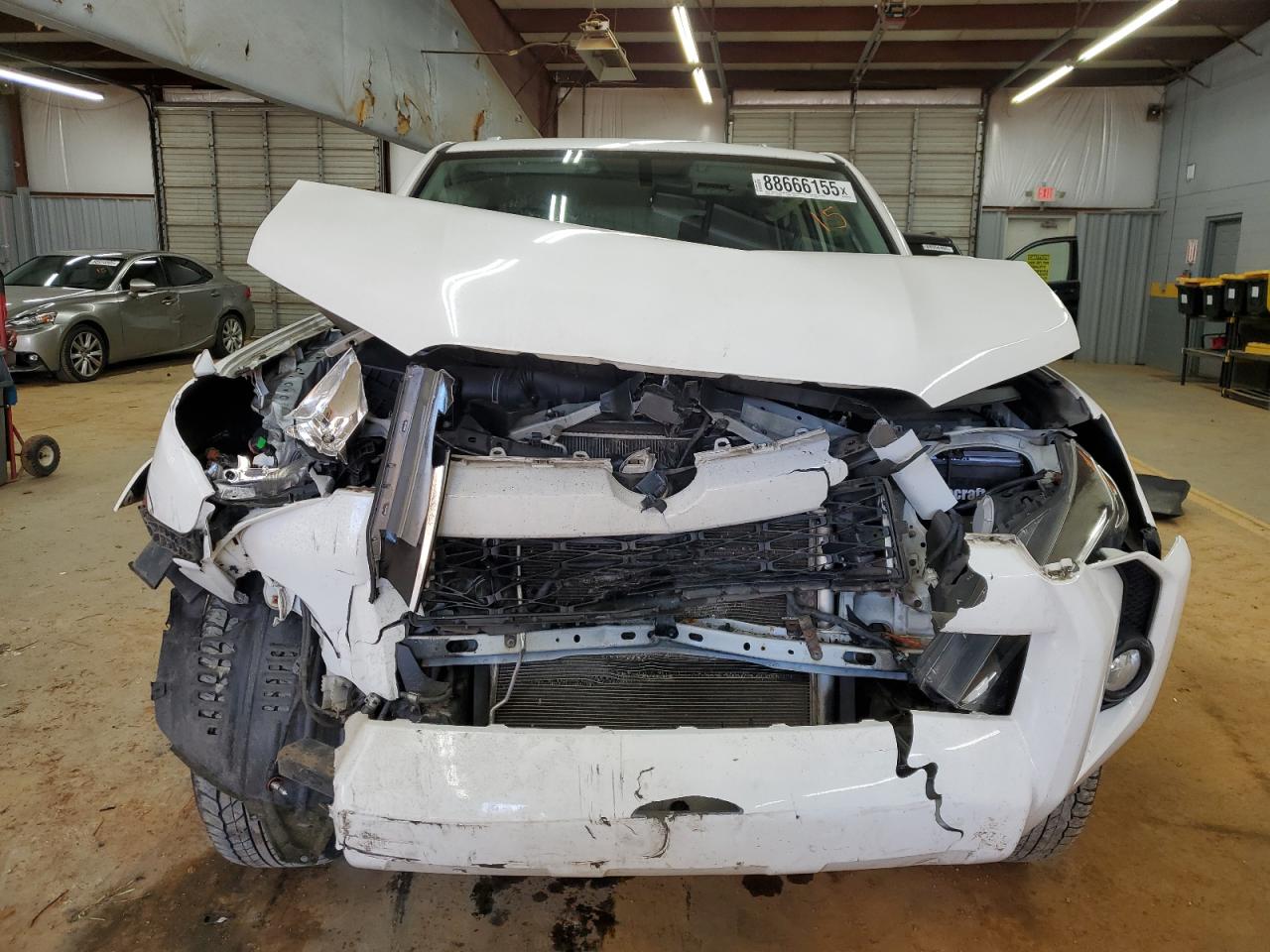 2016 Toyota 4Runner - Image 5