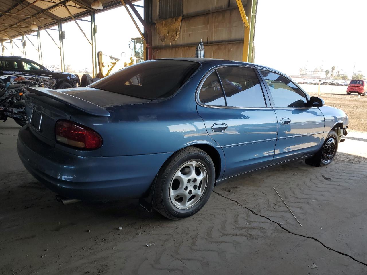 1998 Oldsmobile Intrigue - Image 3