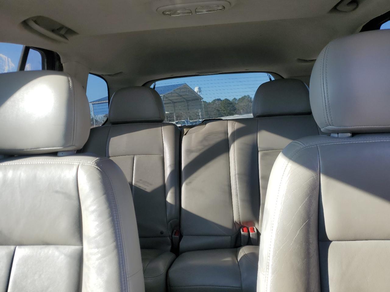 2008 GMC Envoy - Image 10