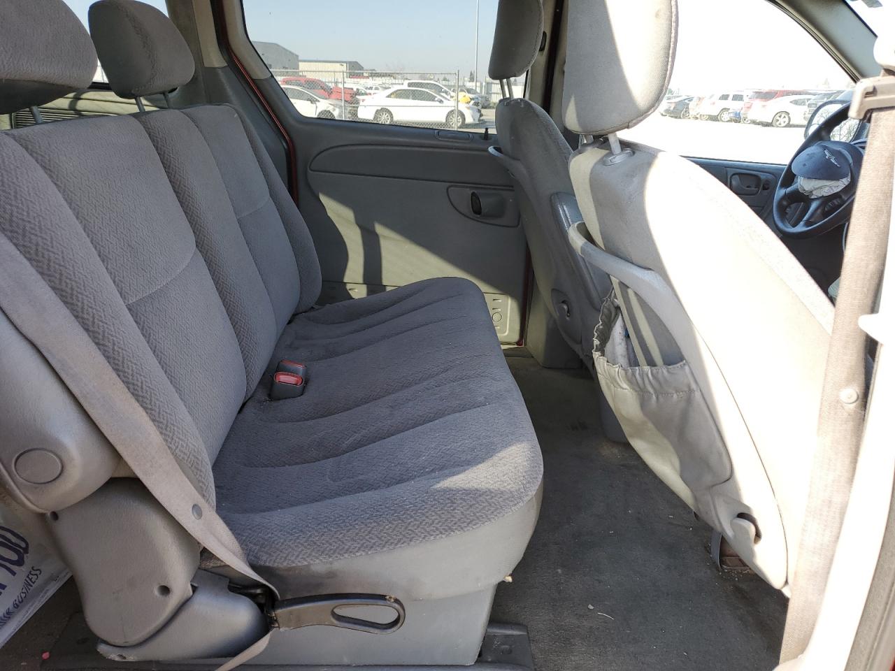 2006 Chrysler Town & Country - Image 11
