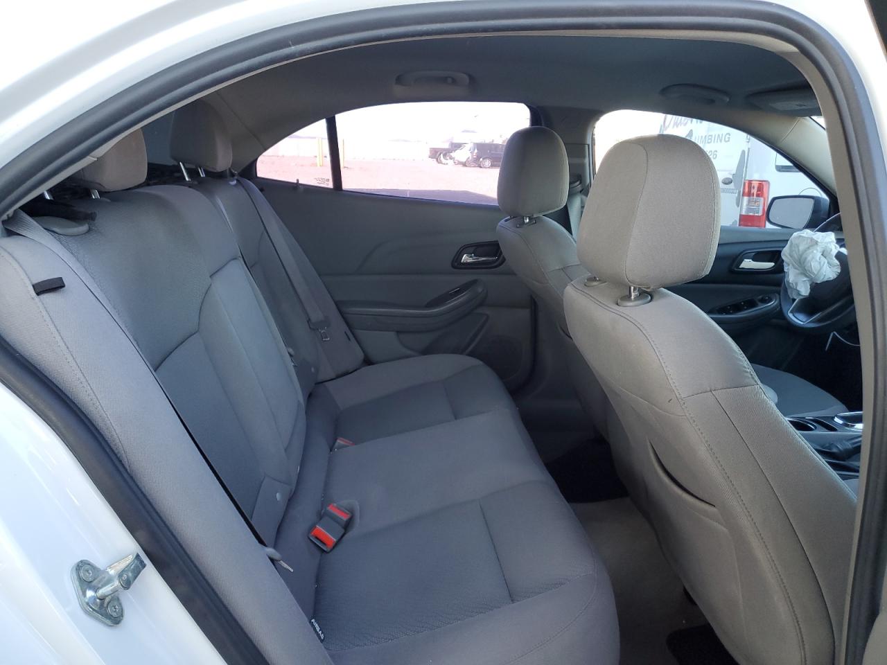 2015 Chevrolet Malibu - Image 10