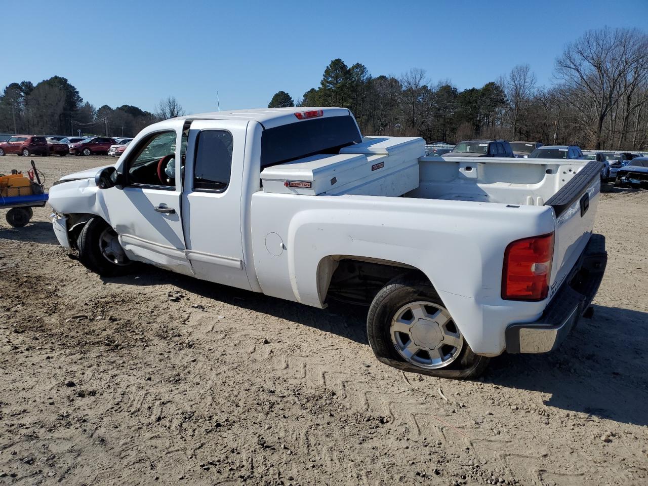 2011 Chevrolet Silverado - Image 2