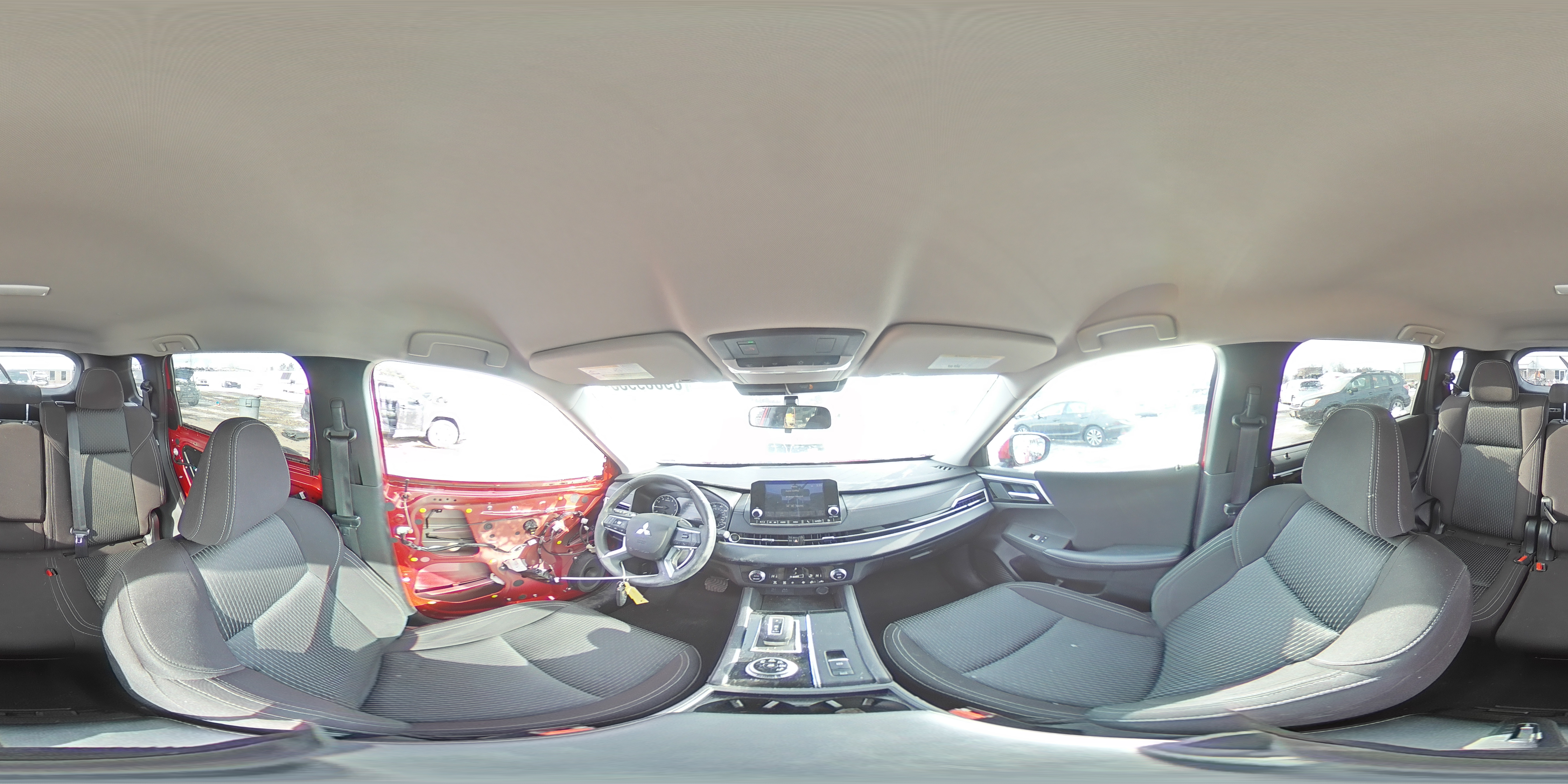2024 Mitsubishi Outlander - Image 13
