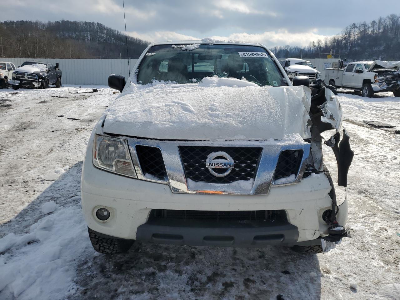 2015 Nissan Navara (Frontier) - Image 5