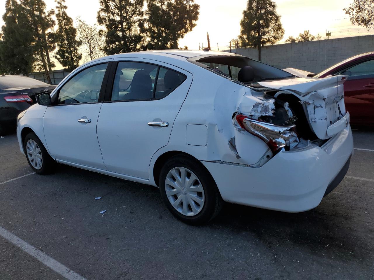 2018 Nissan Versa - Image 2