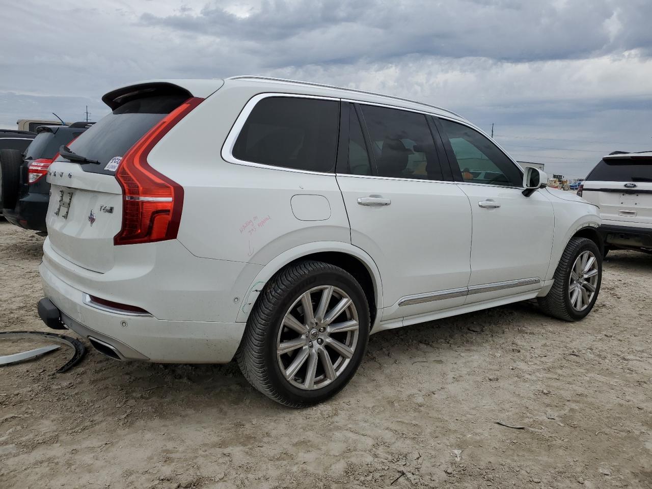 2016 Volvo XC90 - Image 3