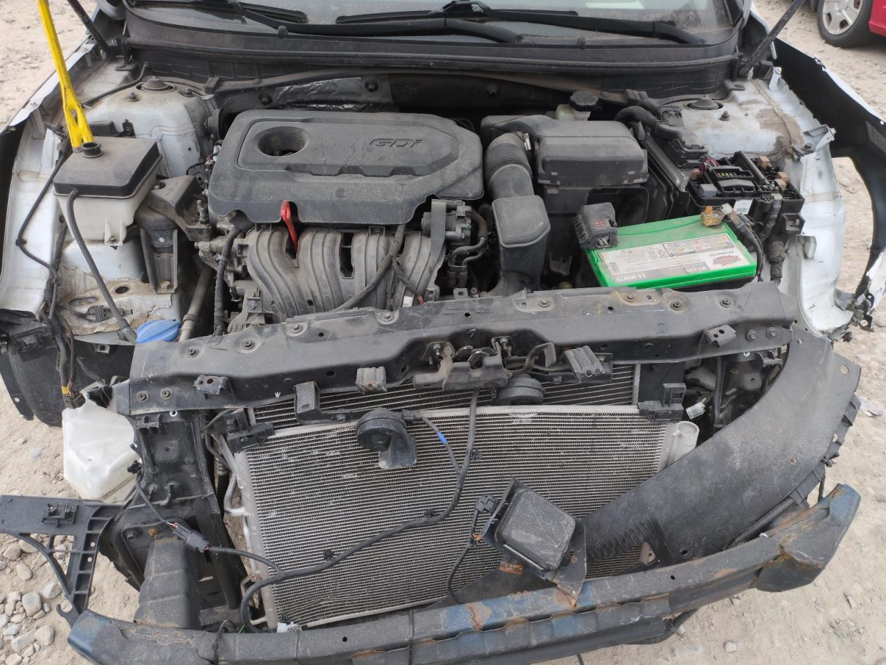 2015 Hyundai Sonata - Image 11